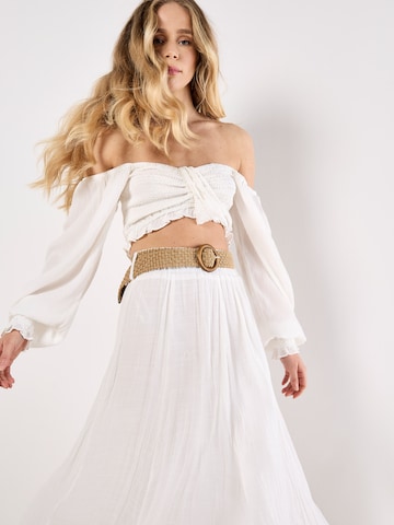 Jupe ' ' Apricot en blanc