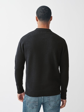 NextPulover - crna boja