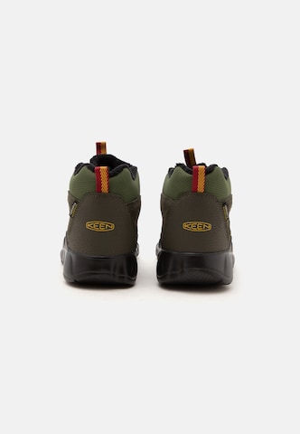 Botine 'HYPOWSER' de la KEEN pe verde