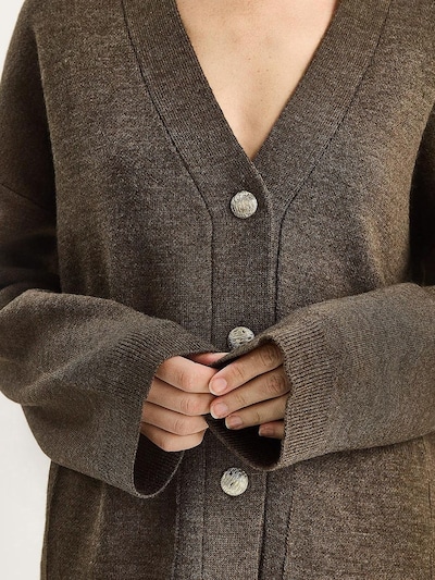 Bianco Lucci Casaco de malha em castanho, Vista do artigo