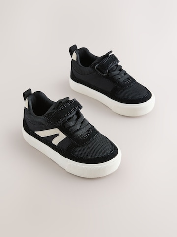 Baskets Next en noir