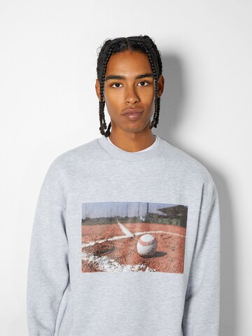 Bershka Sweatshirt in Grau