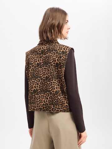 Marie Lund Vest in Brown