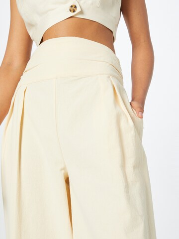 Nasty Gal Wide leg Παντελόνι πλισέ σε μπεζ