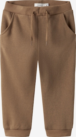 Tapered Pantaloni 'NMMObear' di NAME IT in marrone: frontale