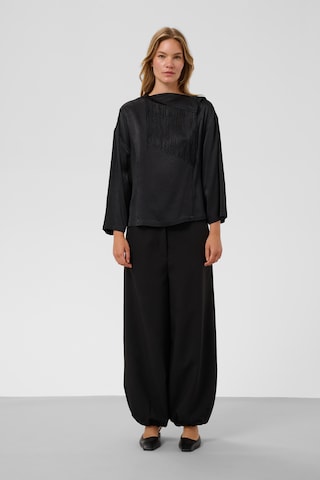 SOAKED IN LUXURY - Blusa 'Mirabella ' em preto