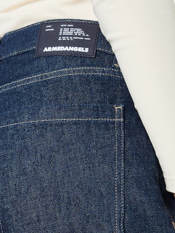 Wide leg Jeans 'Enija Hemp' di ARMEDANGELS in blu