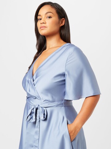 Robe de cocktail SWING Curve en bleu