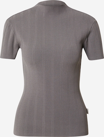 REMAINMajica - siva boja: prednji dio