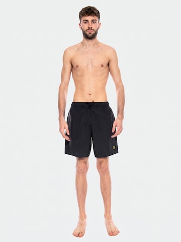 Boardshorts Lyle & Scott en noir : devant