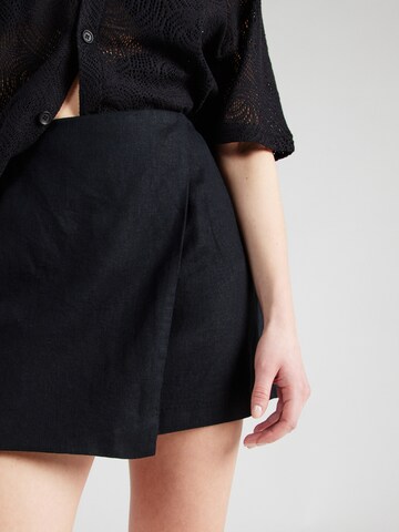 Abercrombie & Fitch - Falda en negro