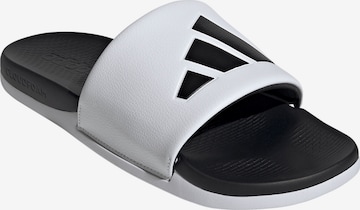 balta ADIDAS SPORTSWEAR Sandalai / maudymosi batai 'ADILETTE COMFORT 2.0': priekis
