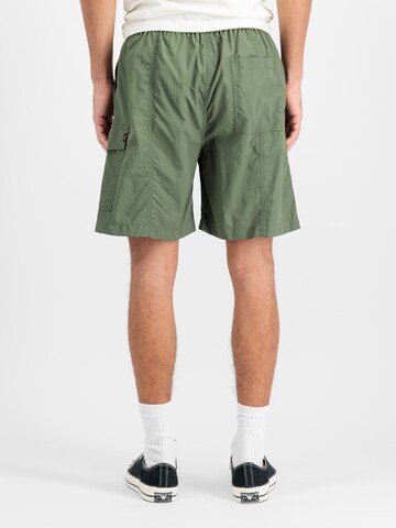 ALPHA INDUSTRIES Normalny krój Chinosy w kolorze zielony