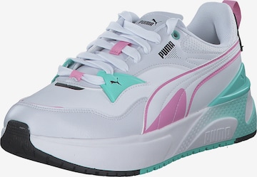 Baskets basses PUMA en blanc : devant