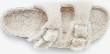 VIVANCE Slippers in Beige