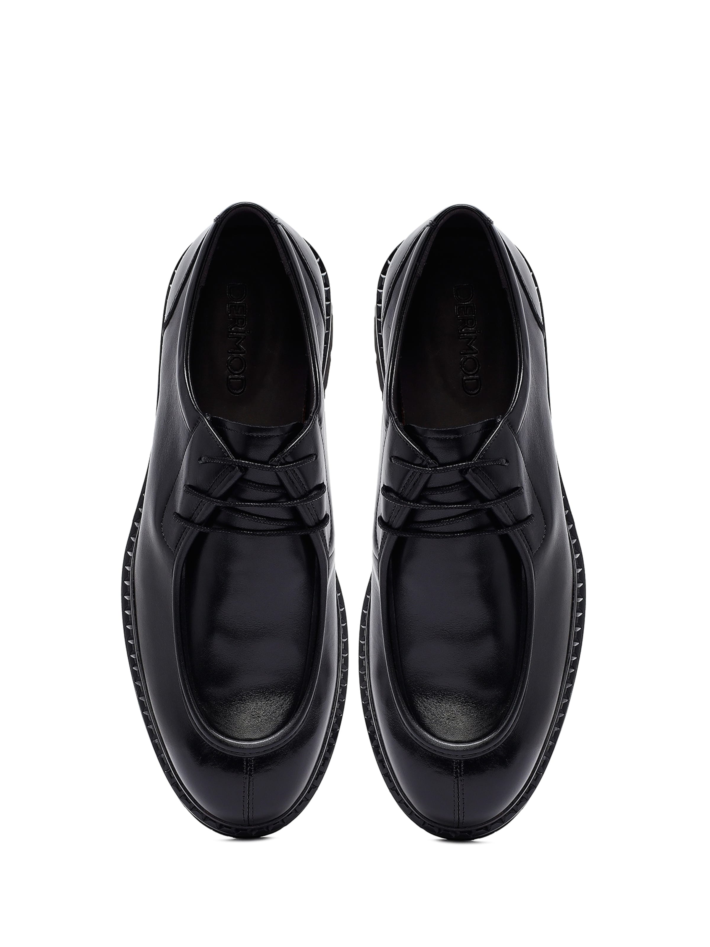 Derimod - Sapato com atacadores em preto