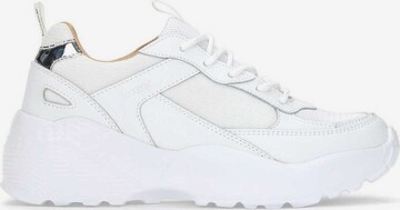 Sneaker bassa di Kazar in bianco