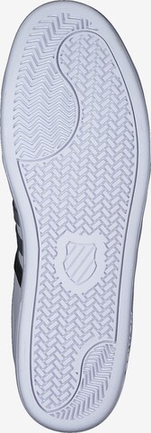 Baskets basses 'Court Tiebreak' K-SWISS en blanc