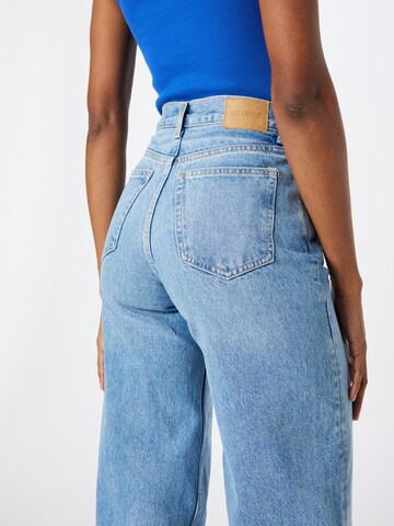 WEEKDAY Wide Leg Jeans 'Rail' in Blau