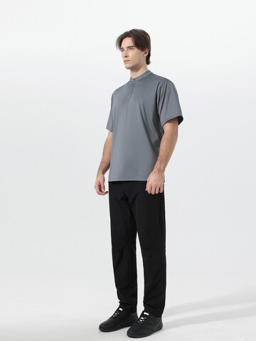 YOUTHUP Shirt 'Leibfrei' in Grey