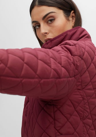 SHEEGO Between-Season Jacket in Red