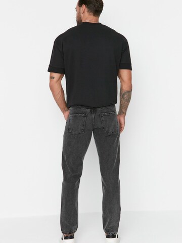Trendyol Regular Jeans in Grijs