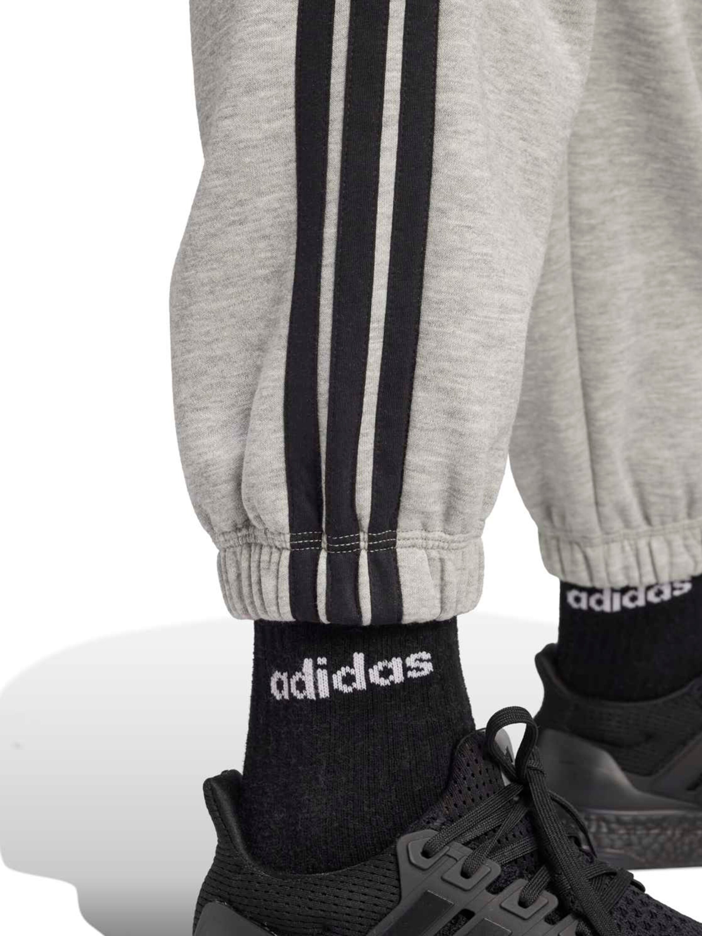 ADIDAS SPORTSWEAR Tapered Παντελόνι φόρμας 'Essentials' σε γκρι