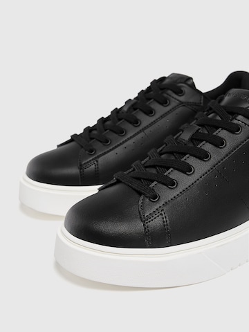 Pull&Bear Platform trainers in Black