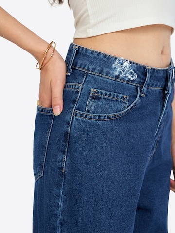 Barrel Jeans di Imily Bela in blu
