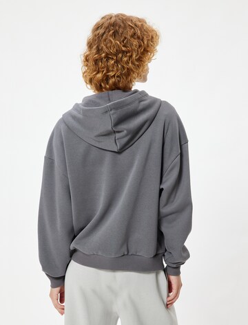 Koton Sweatshirt in Grau