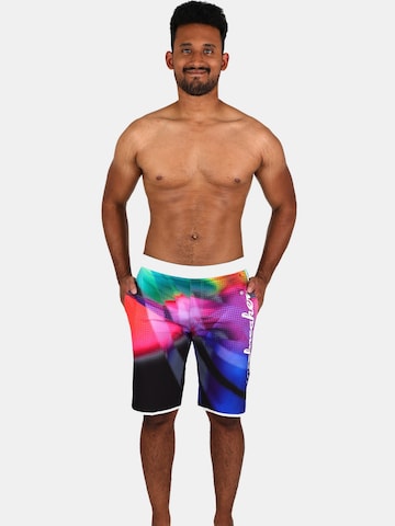 wavebreaker Badeshorts in Mischfarben: Vorderseite
