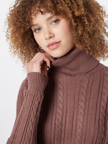 In The Style Sweater 'PERRIE SIANS' in Brown