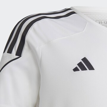 Regular T-Shirt fonctionnel 'Tiro 23 League' ADIDAS PERFORMANCE en blanc