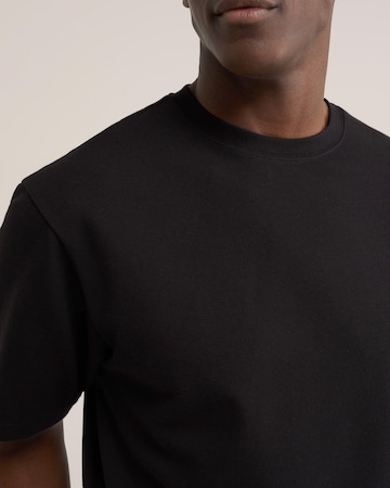 Tricou de la WE Fashion pe negru