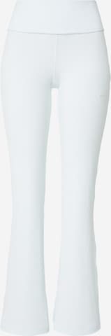 Nike Sportswear Nohavice - Zelená: predná strana