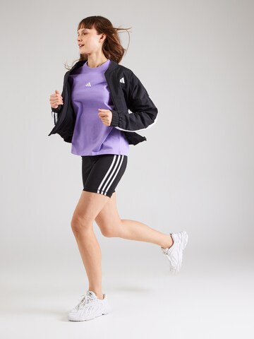 ADIDAS SPORTSWEAR Функционална тениска в лилав