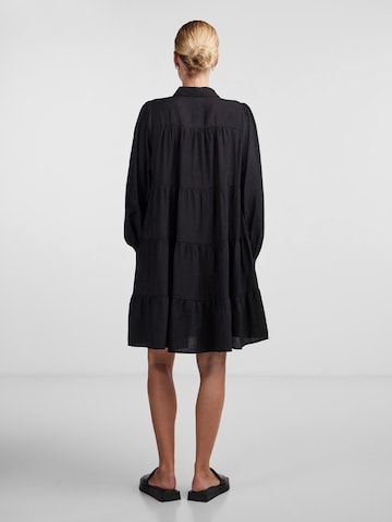 Robe-chemise 'PALA' Y.A.S en noir