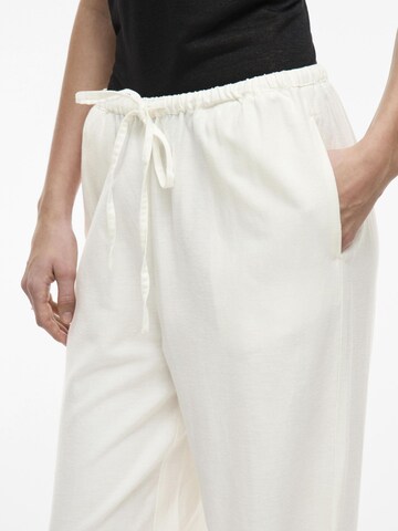 VILA Loose fit Trousers in White