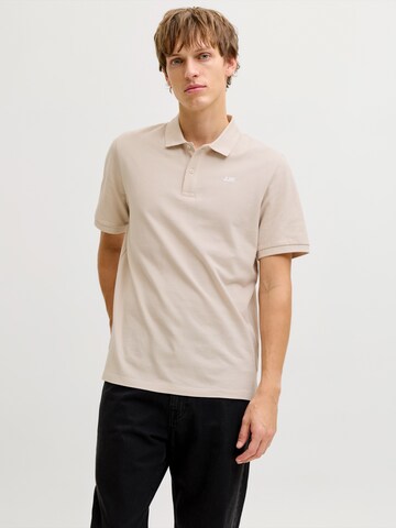 JJ Rebel Футболка в Бежевый: спереди