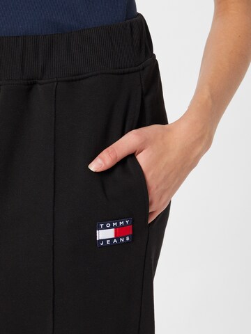 Tapered Pantaloni di Tommy Jeans in nero
