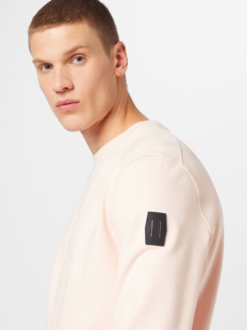 On Sweatshirt in Pink