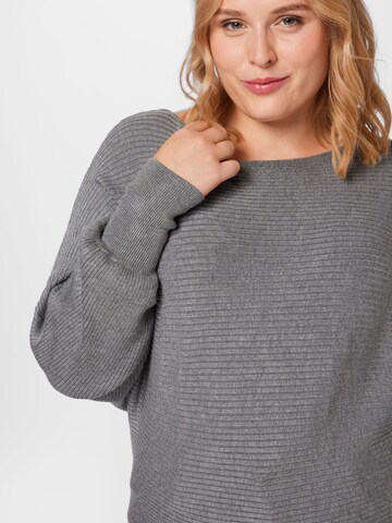 ONLY Curve Pullover 'ADALINE' in Grau