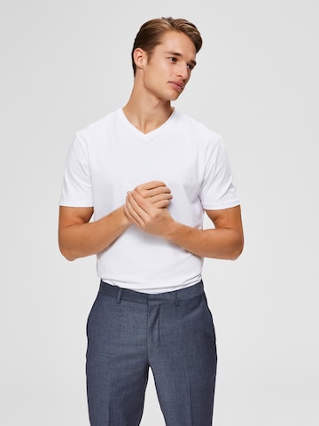 T-Shirt SELECTED HOMME en blanc : devant