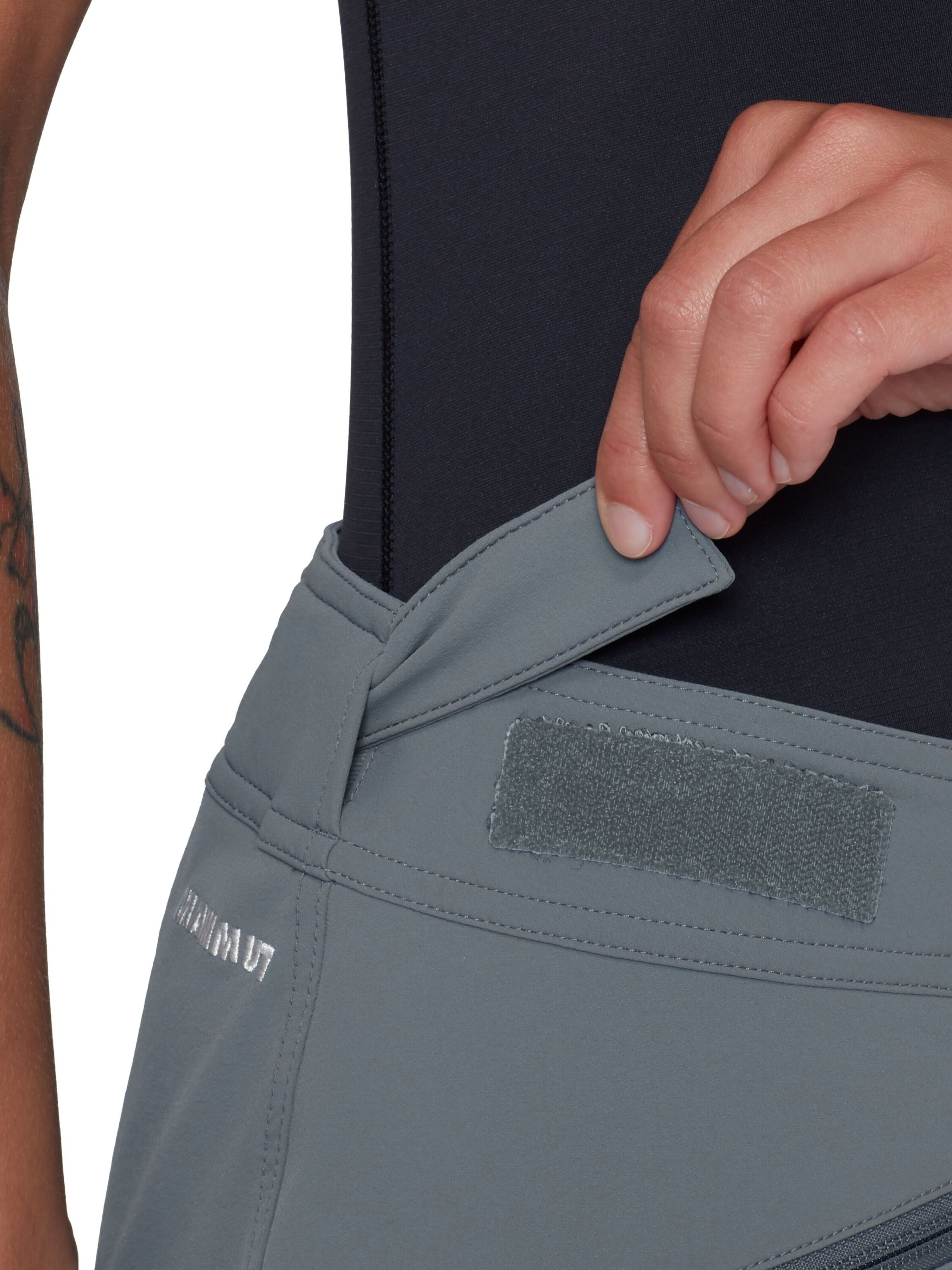 MAMMUT Slimfit Sporthose in Grau