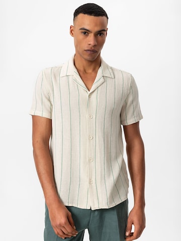 Antioch - Ajuste regular Camisa en beige