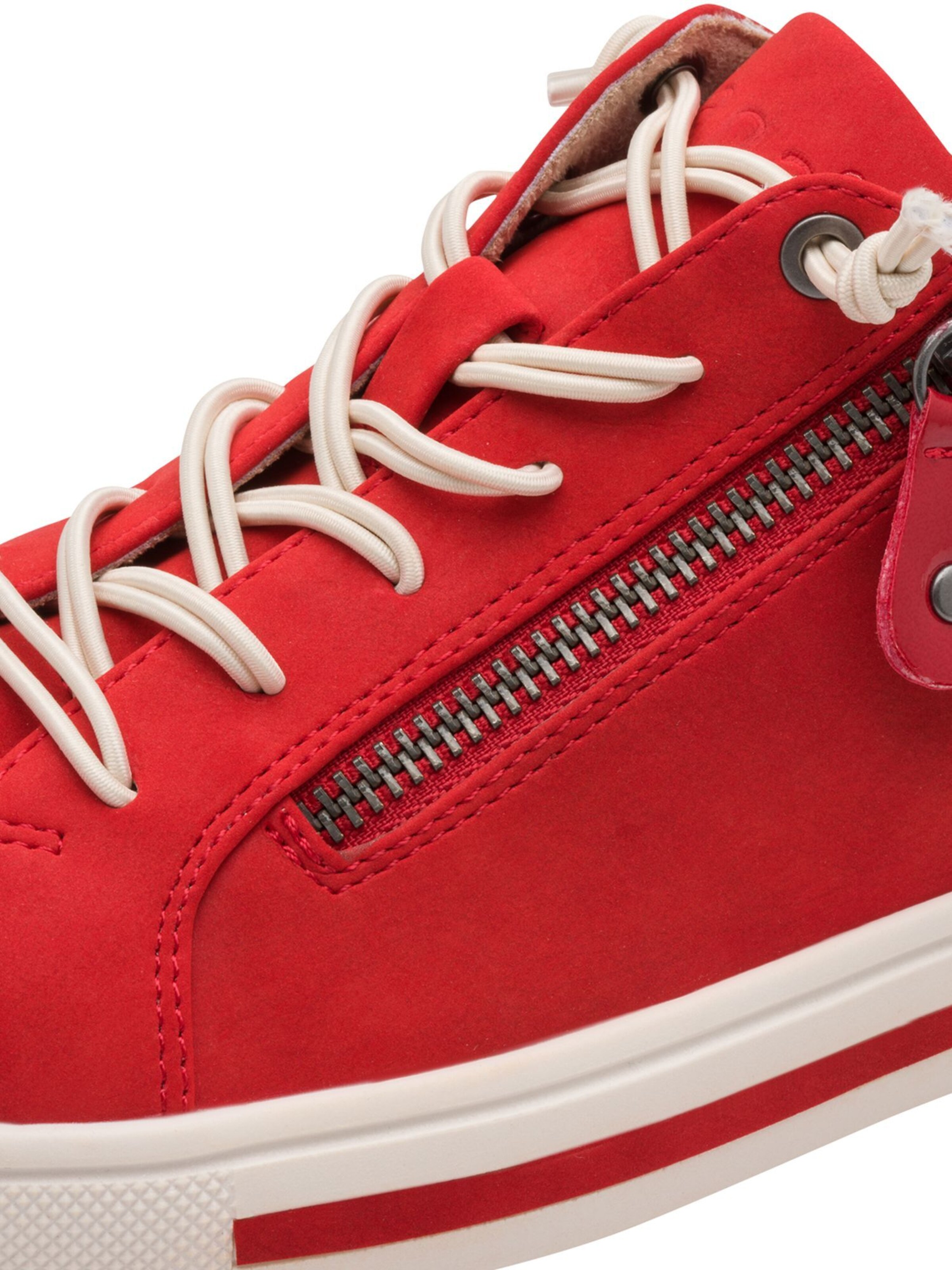 JANA Platform trainers in Red