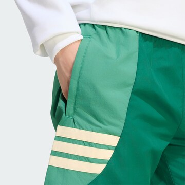 ADIDAS ORIGINALS Regular Trousers 'Munich' in Green