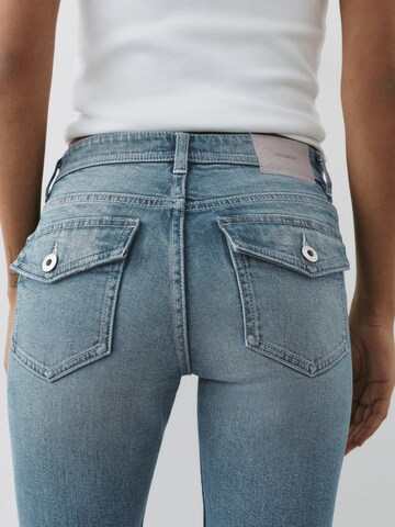 Pull&Bear Дънки Bootcut Дънки в синьо