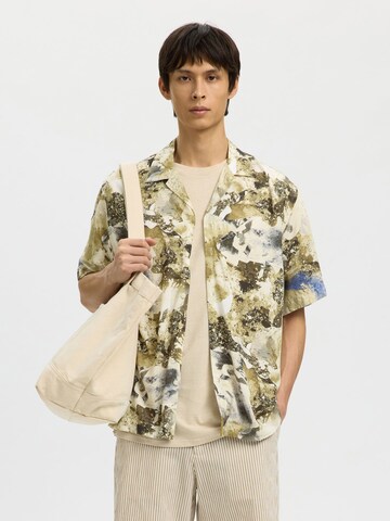 SELECTED Comfort fit Button Up Shirt 'Vero' in Yellow: front