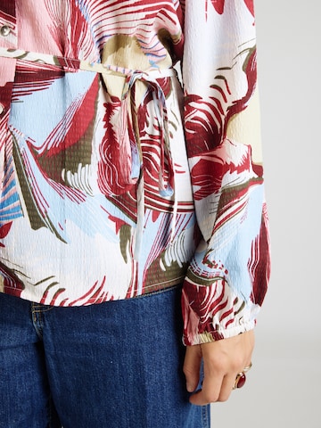 Chemisier 'VMCRUBY' Vero Moda Curve en mélange de couleurs